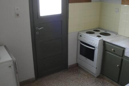 Illisia Roof Apartment Atene Esterno foto